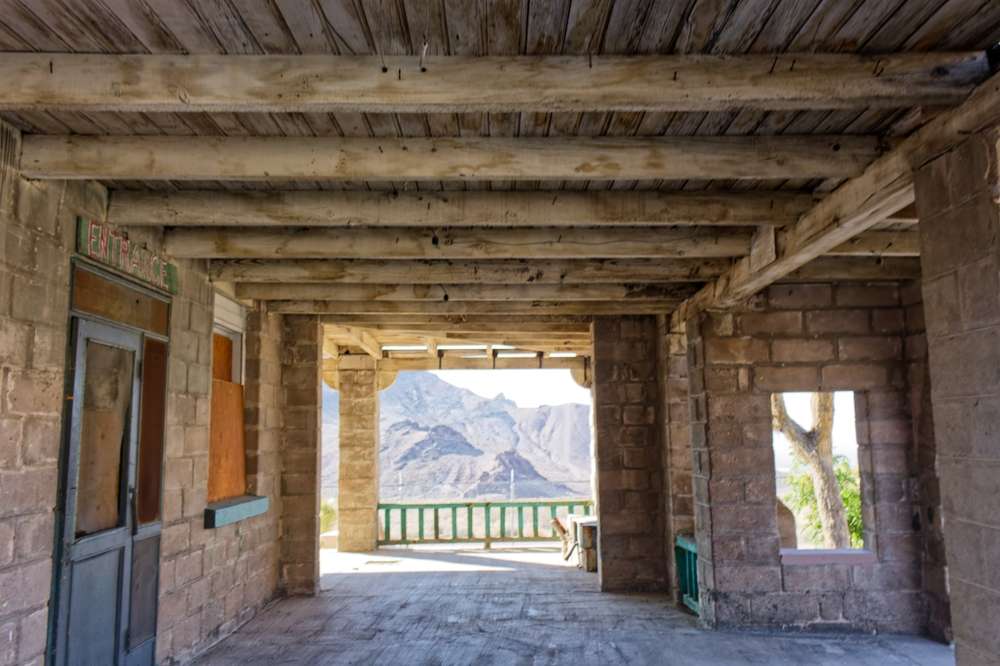 19 Hauntingly Beautiful Ghost Towns Across America 13 shutterstock 2607123871