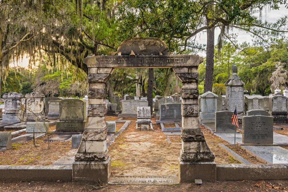 19 Beautiful Cemeteries in the U.S. You Didn’t Know Were Tourist Spots 23 19 Beautiful Cemeteries in the U.S. You Didn’t Know Were Tourist Spots