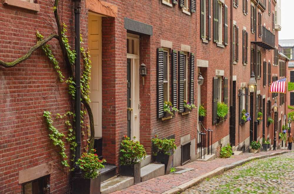 22 Beautiful American Neighborhoods You’ll Never Believe Actually Exist 5 shutterstock 2306360335
