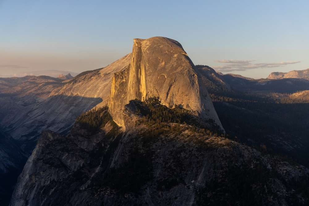 20 U.S. Lookout Points With Views So Good People Forget How Dangerous They Are 2 shutterstock 2505128761