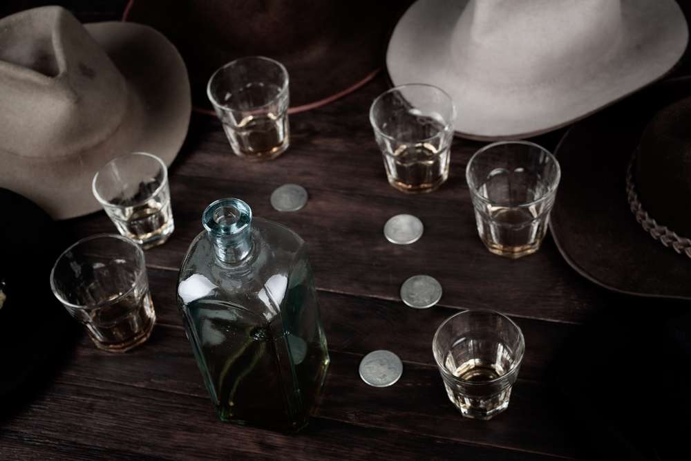 22 U.S. Bars in the Middle of Nowhere With Wild Stories on Every Wall 8 shutterstock 2622995767