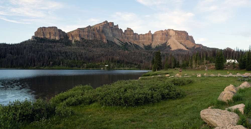 22 U.S. Bars in the Middle of Nowhere With Wild Stories on Every Wall 20 shutterstock 471439058
