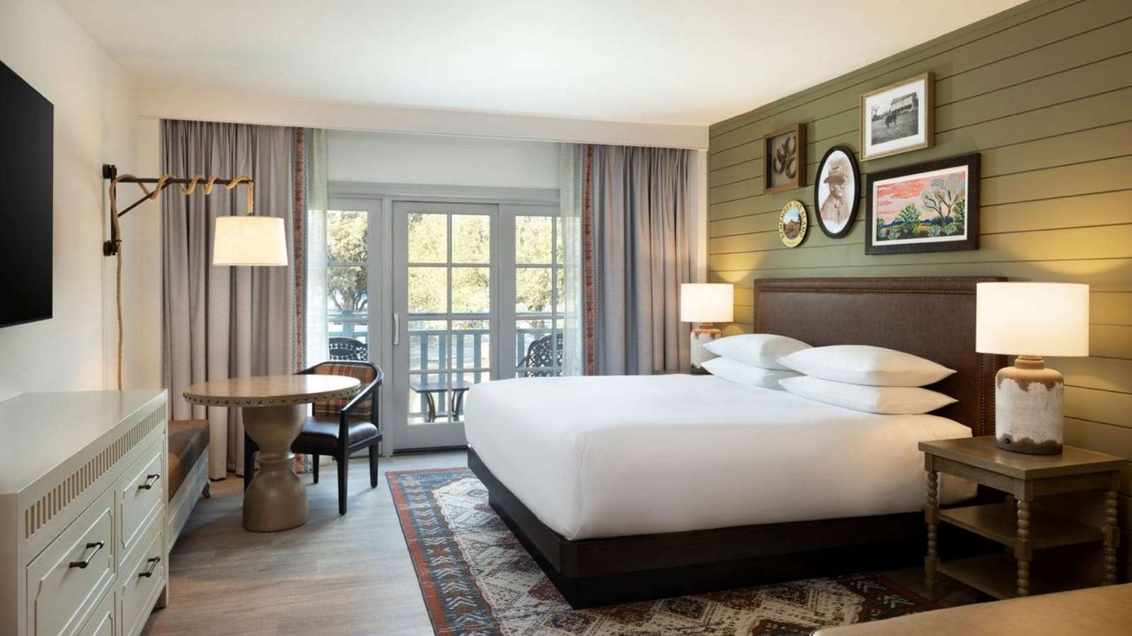 Romantic Destinations Perfect for a Last‑Minute Valentine’s Getaway 2 Hyatt Regency Hill Country Resort and Villas