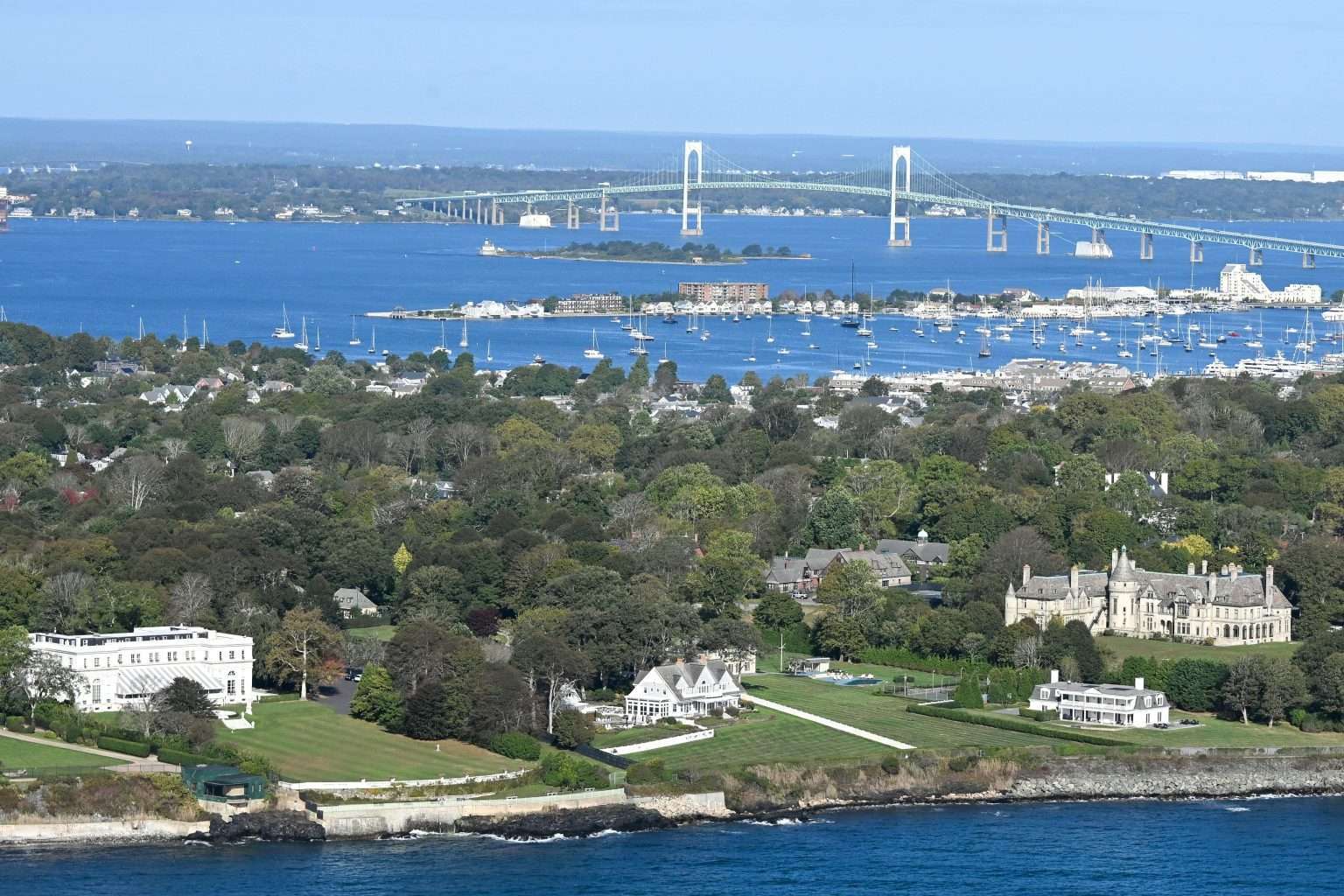 23 U.S. Mansions Built With Money So Shady Locals Still Talk About It 19 pexels beth fitzpatrick 742222899 34354723