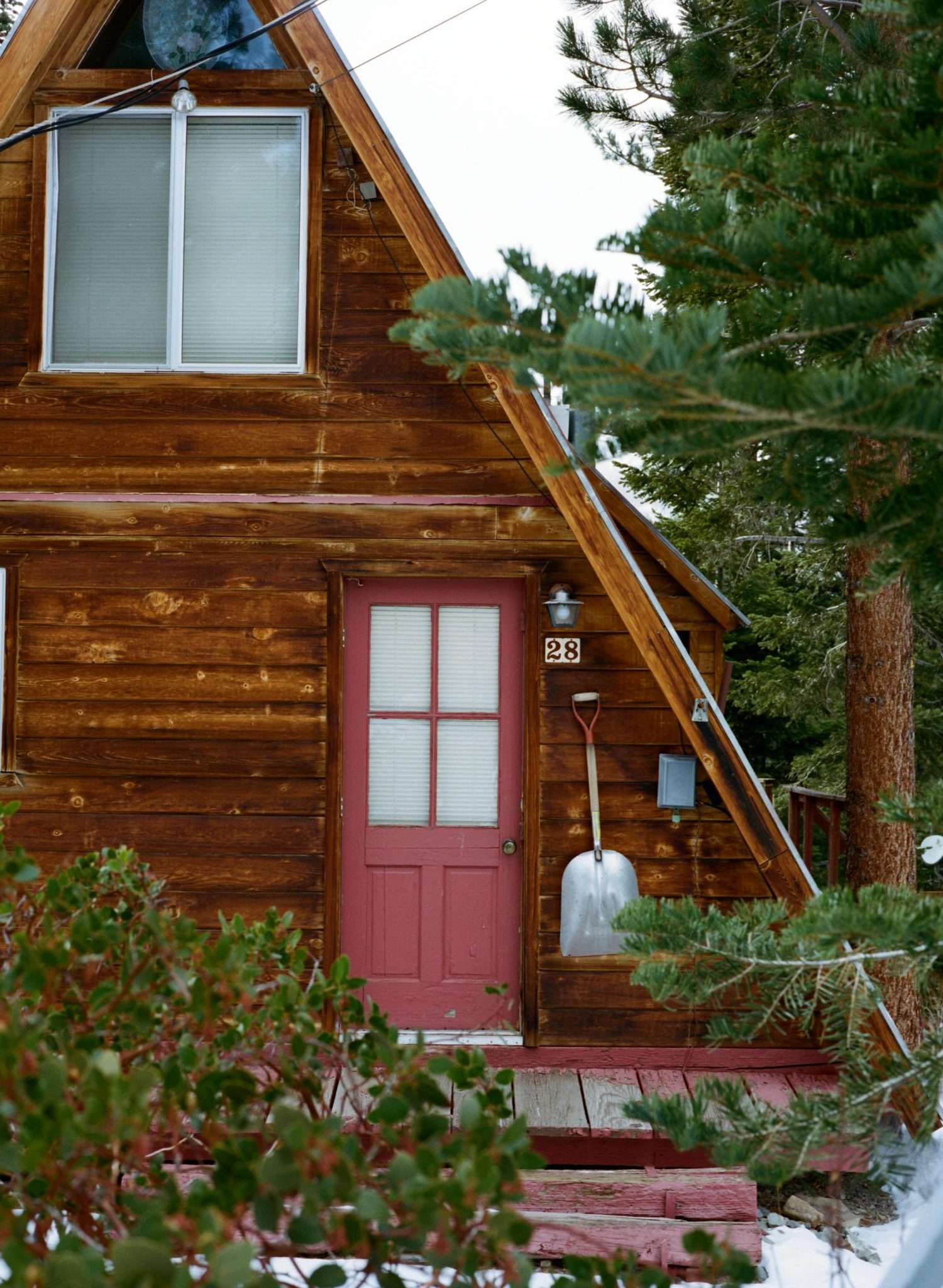 22 American Ski Lodges With Off-Season Vibes Straight Out of a Thriller 26 22 American Ski Lodges With Off-Season Vibes Straight Out of a Thriller