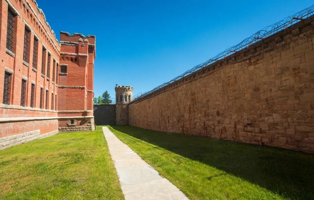 15 American Jailhouses Turned Inns Where You Can Sleep in a Cell by Choice 23 15 American Jailhouses Turned Inns Where You Can Sleep in a Cell by Choice