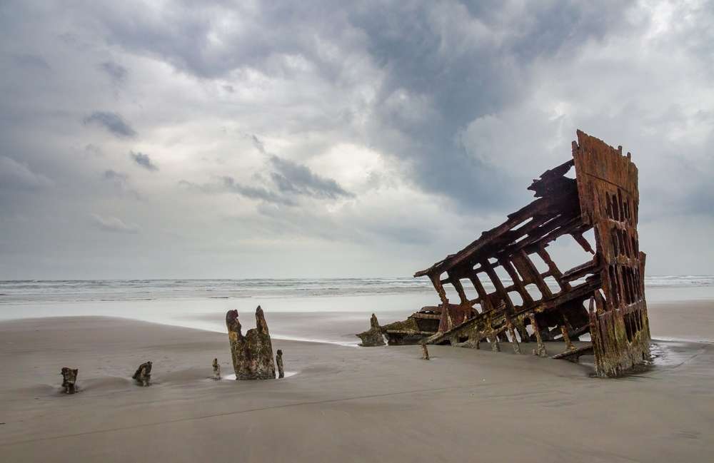 19 Shipwreck Sites You Can Still See From Shore 3 shutterstock 2402480221