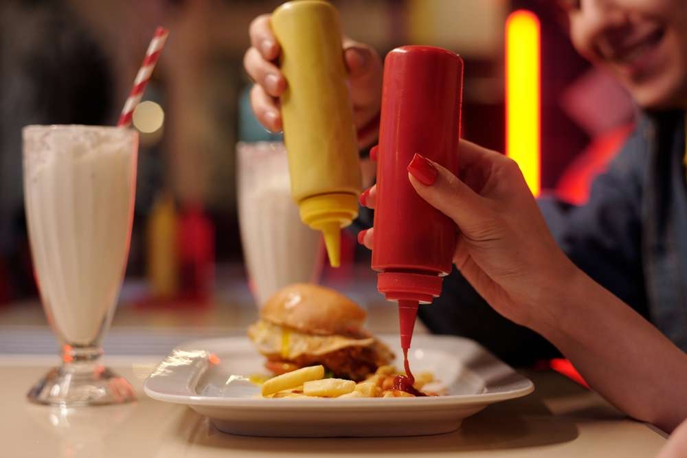 20 Small-Town Diners That Somehow Became Road-Trip Legends 5 shutterstock 2523450459