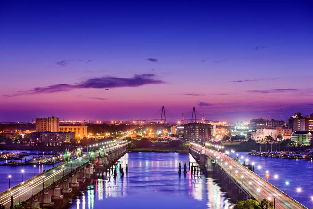20 U.S. Bridges So Terrifying Locals Refuse to Cross Them at Night 5 shutterstock 296841539