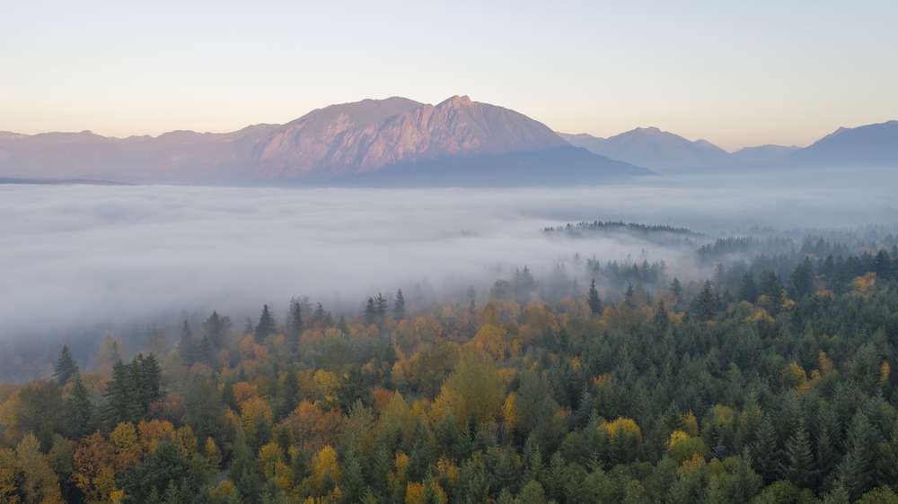 26 Hiking Trails That Start Easy and Turn Brutal Fast 13 shutterstock 753782389