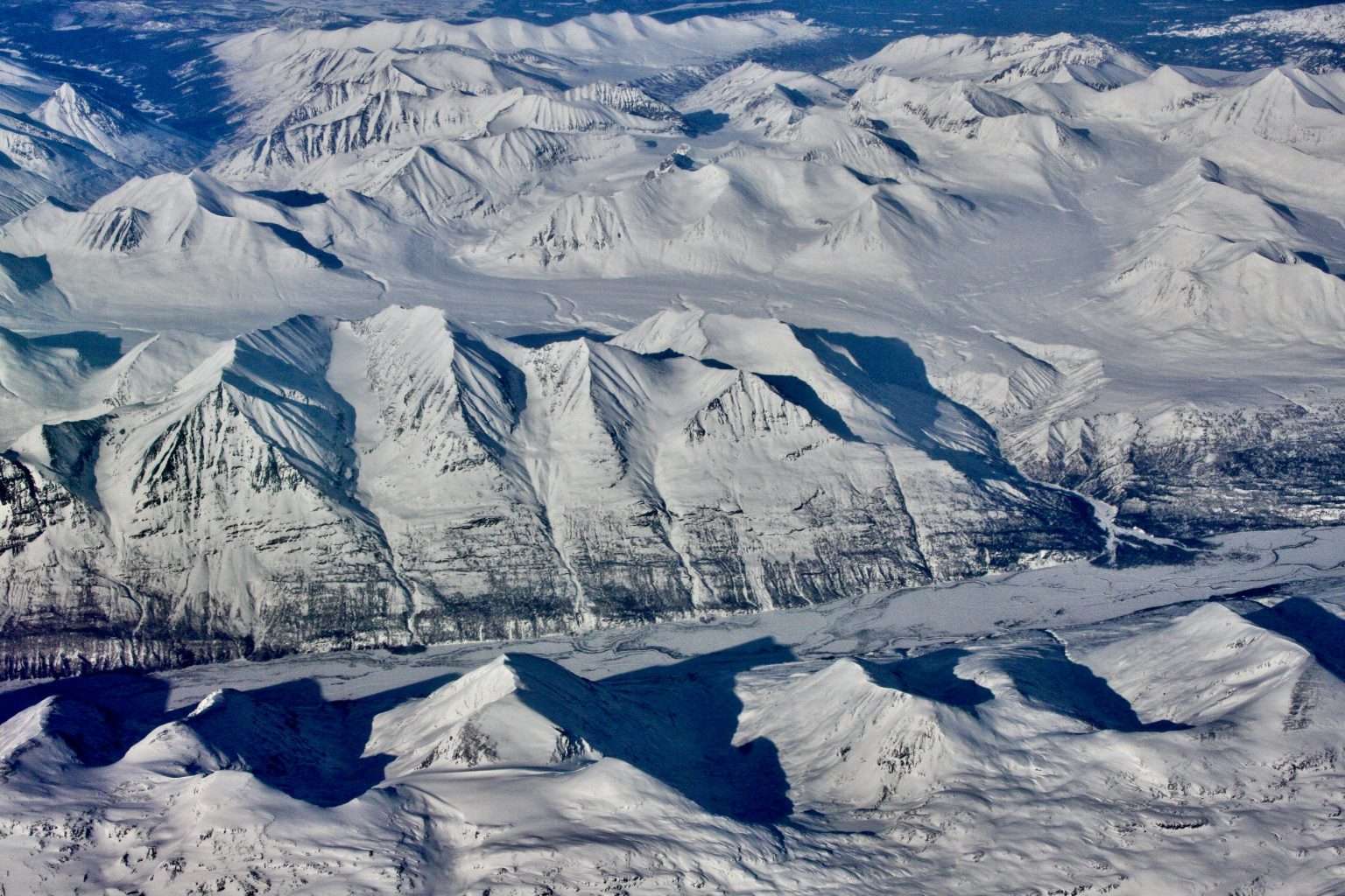 22 Isolated U.S. Towns Where the Outside World Feels Far Away 5 pexels tonynojmansk 186688133 12885620