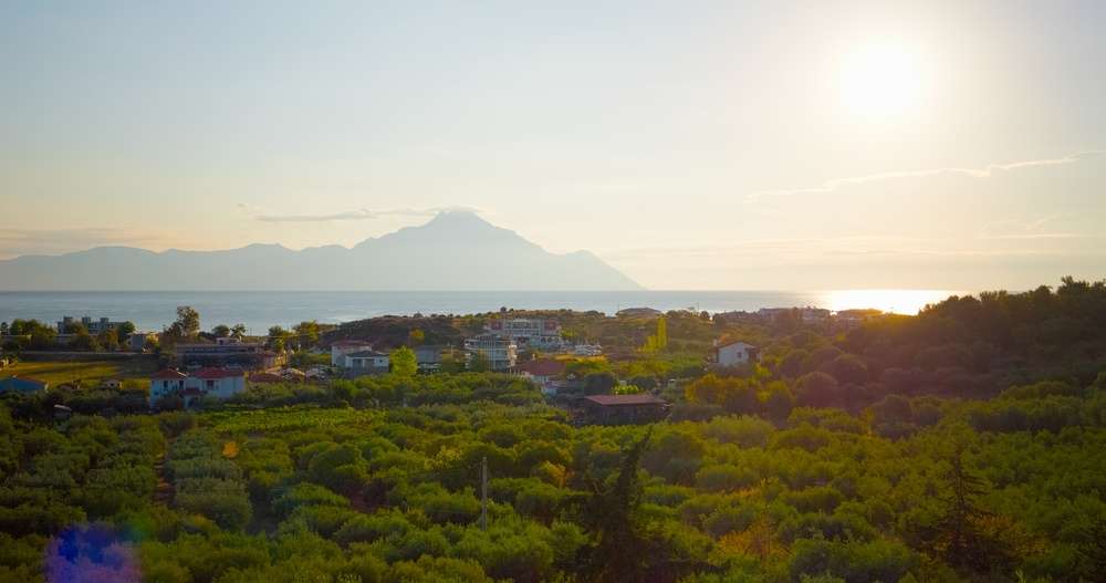 25 Places You’re Allowed to Visit… But Only If You Follow Strange Rules 7 shutterstock 2716586787