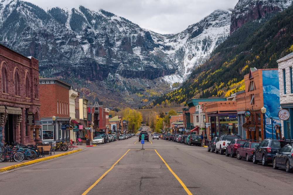 25 American Escapes So Quiet and Beautiful They Feel Like a Dream 7 shutterstock 1310132350
