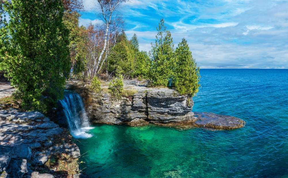 25 American Hidden Gems That Feel Too Magical to Still Be a Secret 12 shutterstock 2529359761